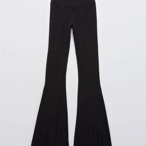 OFFLINE by Aerie | High Waisted Crossover Flare Leggings | Medium